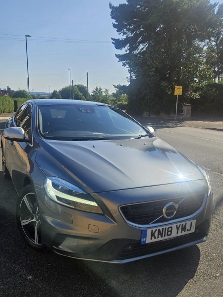 VOLVO V40 2.0 T3 R-Design Euro 6 (s/s) 5dr